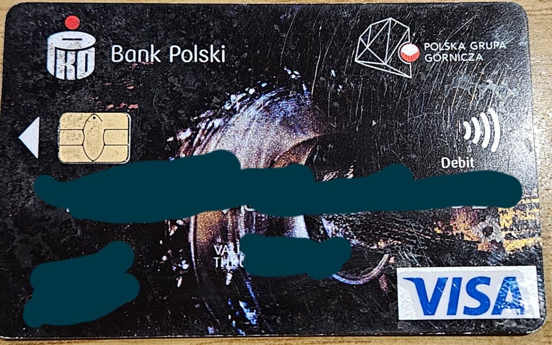 Znaleziono kartę płatniczą w Rydułtowach na parkingu przy ul. Mickiewicza